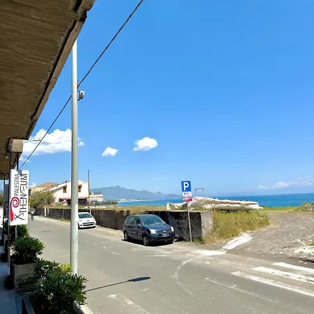 Bluemarine Beachfront *